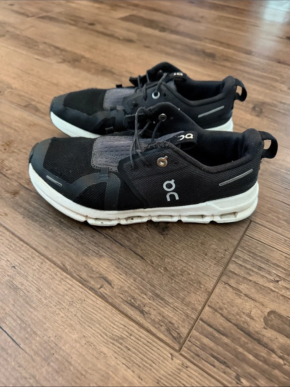 On Running Youth Cloud Sky Black and White Athletic Shoes